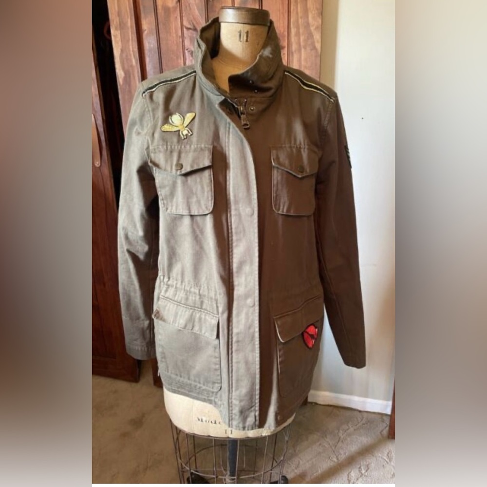 🆕 Women’s Vince Camuto Military Style Jacket. Size XXL. NWT